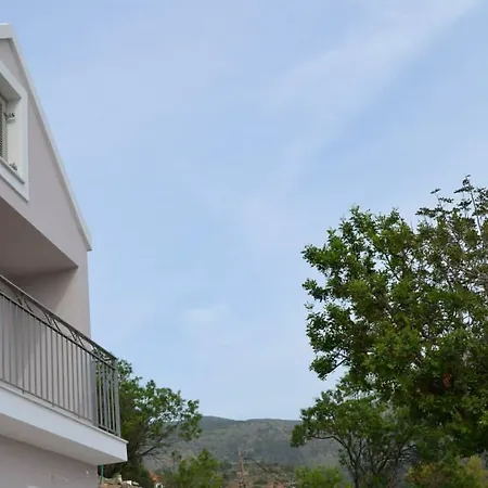 Casa de hóspedes Romanza 3*